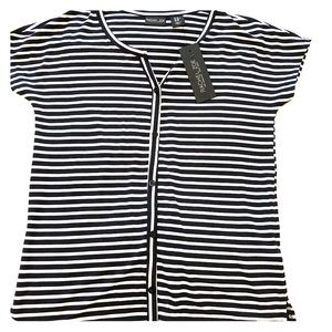 Black and white striped shirt sleeve top